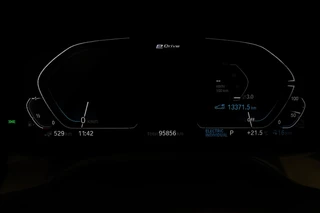 BMW 3 Serie BMW 3-serie Touring 320e High Executive automaat | Laser LED koplampen | M Sport | Panorama dak | lederen bekleding | elektrisch wegklapbare trekhaak - afbeelding nr 30