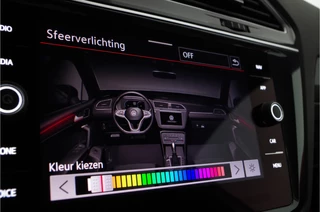 Volkswagen Tiguan Volkswagen Tiguan 1.5 TSI R-Line > IQ.Light/trekhaak/20 inch Suzuka/Black Style Design-pakket... - afbeelding nr 32