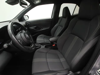 Toyota Yaris Cross Toyota Yaris Cross 1.5 Hybrid Adventure automaat | CarPlay | Navigatie | Parkeersensoren | Achteruitrijcamera | Stoelverwarming | LED verlichting | Elektrische kofferklep - afbeelding nr 12