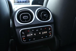 Mercedes-Benz C-Klasse Mercedes C-klasse Estate 200 AMG/Pano/19inch/Sfeer/Headup/Night - afbeelding nr 17