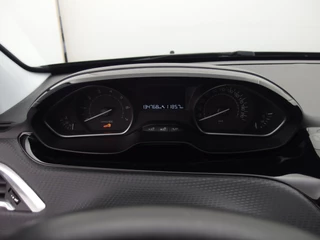 Peugeot 2008 AUTOMAAT / D-RIEM VV / CARPLAY / NAVI / AIRCO / PDC / BLUETOOTH / CRUISE / NL-AUTO - afbeelding nr 23