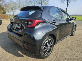 Toyota Yaris Toyota Yaris 1.5 Hybrid Dynamic | Nieuw Model / Dealer OH | Carplay / Cruise - afbeelding nr 15