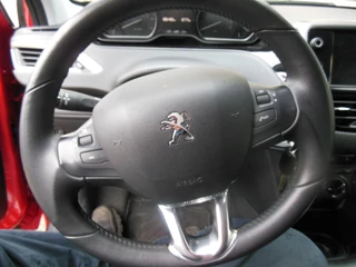 Peugeot 208 Peugeot 208 1.2 PureTech Signature Staat in DE KRIM - afbeelding nr 10