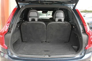 Volvo XC90 Volvo XC90 T8 Recharge AWD R-Design | Longe Range | Panoramadak | Stoelverwarming | BLIS | Trekhaak | Harman / Kardon | Glossy Black | Keyless - afbeelding nr 60