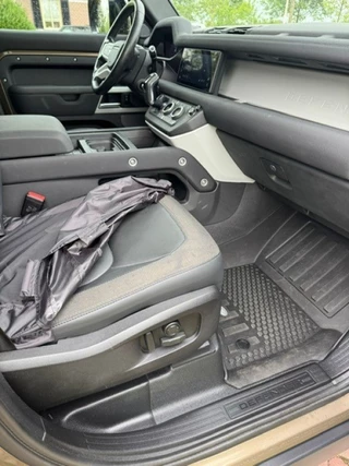 Land Rover Defender Land Rover Defender 3.0 110 MHEV X-dynamic HSE 6 cil grijs kenteken - afbeelding nr 9