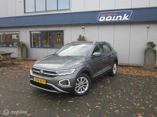 Volkswagen T-Roc Volkswagen T-Roc 1.5 TSI Life Business Automaat Trekhaak - afbeelding nr 1