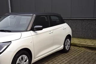 Suzuki Swift Suzuki Swift 1.2 Comfort Smart Hybrid | Van €21.995,- naar €19.995,-!! | 6 jaar garantie of 150.000 KM | - afbeelding nr 29