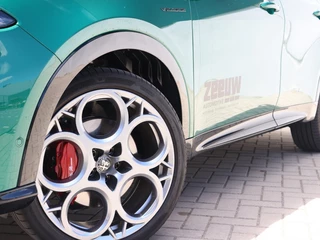 Alfa Romeo Tonale Alfa Romeo Tonale 1.3T PHEV 280 PK Veloce | Pano | Leder | LED | Winter | 20