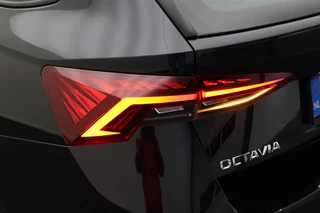 Škoda Octavia Virtual Cockpit, Climate, Cruise, Apple Carplay, LED, DAB, Afn. Trekhaak, 18'' - afbeelding nr 26
