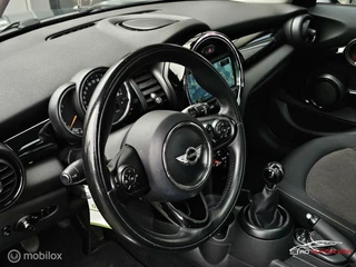 MINI Cooper Mini Mini 1.5 Cooper Serious Business Panorama/Navigatie/PDC - afbeelding nr 3
