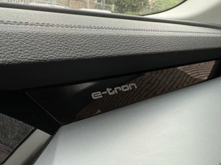 Audi e-tron Audi e-tron e-tron 50 quattro Launch edition plus 71 kWh | Panoramadak | Apple Carplay - afbeelding nr 31