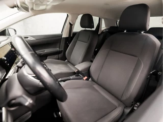 Volkswagen Polo Volkswagen Polo 1.0 TSI Sportline (APPLE CARPLAY, GETINT GLAS, PARKEERSENSOREN, SPORTSTOELEN, ADAPTIVE CRUISE, LED ACHTERLICHTEN, NIEUWE APK, NIEUWSTAAT) - afbeelding nr 14