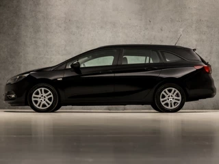 Opel Astra Opel Astra Sports Tourer 1.4 Business Sport 146Pk Automaat (APPLE CARPLAY, NAVIGATIE, CRUISE, SPORTSTOELEN, PARKEERSENSOREN, NIEUWE APK, DAB+, NIEUWSTAAT) - afbeelding nr 2