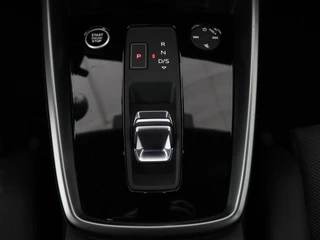 Audi A3 Audi A3 Sportback 30 TFSI Business edition Automaat | Trekhaak | Navigatie | Appel CarPlay | Cruise Control | DAB | LED | LMV - afbeelding nr 8