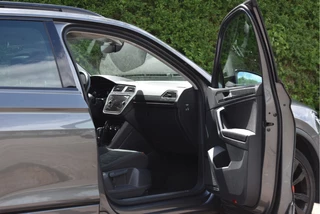 Volkswagen Tiguan | Pano.dak | 360 gr. camera | Elekt.trekhaak | Keyless | Virtual cockpit | Uniek - afbeelding nr 47
