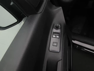 Opel Combo Opel Combo 1.6D L2H1 Edition | CarPlay | Navigatie | Parkeersensoren achter | trekhaak | volledig onderhouden - afbeelding nr 36
