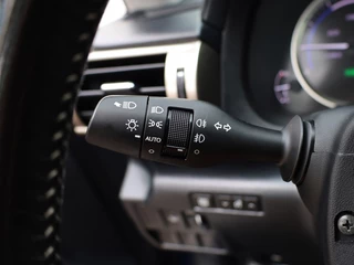 Lexus IS Lexus IS 300h 25th Edition | Vol Leder | Stoelverwarming | Parkeersensor - afbeelding nr 22