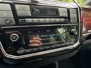 Volkswagen up! Volkswagen up! GTI // Carplay // Android auto // - afbeelding nr 15