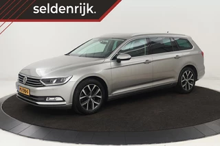 Volkswagen Passat - 418906990-0
