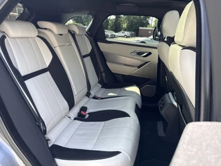 Land Rover Range Rover Velar Land Rover Range Rover Velar 2.0 250PK AWD R-DYNAMIC BLACK PACK SE LEDER/VIRTUAL/PANORAMADAK - afbeelding nr 38