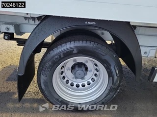 Mercedes-Benz Sprinter Mercedes Sprinter 515 CDI Automaat Laadklep Zijdeur Dubbellucht Bakwagen MBUX Airco Cruise MBUX Koffer Meubelbak 21m3 Airco Cruise control - afbeelding nr 9