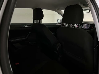 Volkswagen Polo Volkswagen Polo 1.0 TSI Airco Navi ACC CarPlay PDC Trekh. - afbeelding nr 20