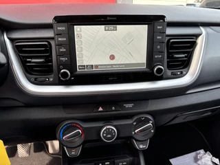 Kia Stonic Kia Stonic 1.0 T-GDi DynamicLine CAMERA / AIRCO / CRUISE / CARPLAY / DAB+ / PDC / BLUETOOTH / NL-AUTO - afbeelding nr 6