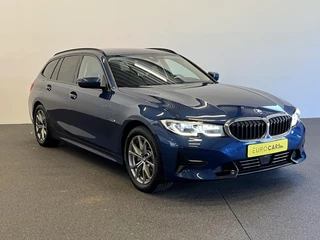 BMW 3 Serie BMW 3-serie Touring 320e Sportline Aut-8 Panoramadak HUD Laser Licht Adaptive Cruise Trekhaak Leder Navi PDC VA - afbeelding nr 3
