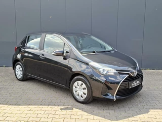 Toyota Yaris Toyota Yaris 1.0 VVT-i Style / CAMERA / NAVI / ALLSEASON - afbeelding nr 7