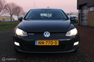 Volkswagen Golf Volkswagen Golf 1.0 TSI Automaat Connected Series, Navi, App connect, Stoelverwarming, Pdc + Camera - afbeelding nr 15