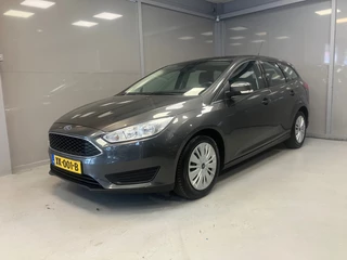 Ford Focus Ford Focus Wagon Trend 1.0 EcoBoost 125pk | Trekhaak | Stoelverwarming | Cruise control | - afbeelding nr 2