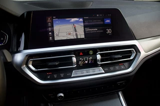 BMW 3 Serie BMW M340i Touring xDrive | Laser - Pano - Leder Dash - BTW - afbeelding nr 16