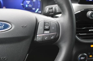 Ford Kuga Ford Kuga 2.5 PHEV Titanium | Dealeronderhouden | Adaptive cruise control | Winter Pack | Dodehoeksensoren | Camera - afbeelding nr 22