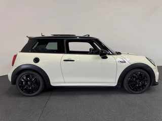 MINI Cooper Mini Cooper 2.0 Cooper S Serious Business Volledig JCW! Automaat Navigatie Head up Display Uitlaatdemper met kleppen - afbeelding nr 8