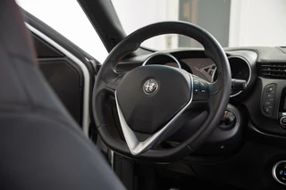 Alfa Romeo Giulietta Alfa Romeo Giulietta 1.750 Turbo Veloce QV 240PK 2e Eig Carbon Panoramadak Kuipstoelen CarPlay Stoelverw. Full option - afbeelding nr 13