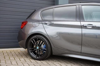BMW 1 Serie BMW 1-serie M140i LCI2 | Schuifdak | Stuurverwarming | Navi Pro | Alcantara | HiFi Audio| M Sport onderstel | 719M | 5-deurs | - afbeelding nr 17