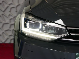 Volkswagen Touran Volkswagen Touran 1.5 TSI 150PK 7P CARPLAY NAVI CAMERA LED ELEK.KLEP VIR.COCKPIT DODE.HOEK DET. STOELVERW KEYLESS 7P 7PERS 11/2024 