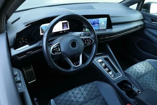 Volkswagen Golf Volkswagen Golf 8 Variant 1.5 eTSI / 3x R-Line / DSG / ACC / Matrix / DAB / LED / Trekhaak / 19