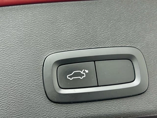 Volvo XC40 Volvo XC40 1.5 T3 157pk R-Design PANO DAK I HARMAN & KARDON I DEALER O.H. 20