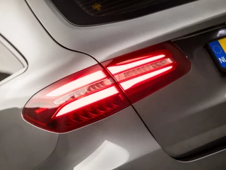 Mercedes-Benz GLC 327Pk Automaat (NAVIGATIE, LUCHTVERING, LEDEREN SPORTSTOELEN, ELEK ACHTERKLEP, GETINT GLAS, LED KOPLAMPEN, CRUISE, NIEUWE APK, NIEUWSTAAT) - afbeelding nr 25