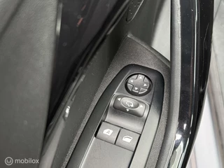 Peugeot 208 Peugeot 208 1.2 PureTech Allure Navi Carplay PDC Cruise Control - afbeelding nr 26