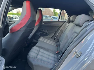 Volkswagen Golf Volkswagen Golf 2.0 TSI GTI ACC*BLIND-SPOT*LED*NAVI*PDC* - afbeelding nr 11