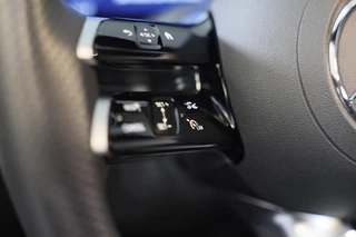 Mercedes-Benz C-Klasse Mercedes-Benz C-klasse 300 e 4MATIC AMG 63 Look / Acc / Memory / Burmester / Head Up / 360 Camera / Leder / Navi / Led / 20 Inch - afbeelding nr 14