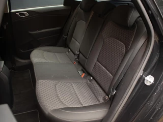 Kia Ceed Sportswagon Kia Ceed Sportswagon 1.4 T-GDi DynamicLine Sport (APPLECARPLAY,NAVI,CAMERA,PDC,CLIMATE,CRUISE,LED,SPORTSTOELEN,LM VELGEN) - afbeelding nr 23