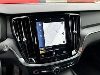 Volvo V60 CARPLAY / DAB+ / ACC / DODEHOEK / NAVI / CLIMA / PDC / BLUETOOTH / NL-AUTO - afbeelding nr 6