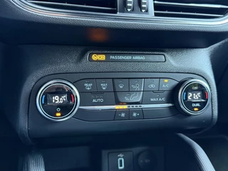 Ford Focus Ford Focus Wagon 1.5 EcoBoost Active X Business 2e Eigenaar,Dealer Onderhouden,Automaat,Navi,Camera,Clima,Cruise,Trekhaak,Pdc,Lm Velgen,150pk,Apk tot 09-2026 - afbeelding nr 23