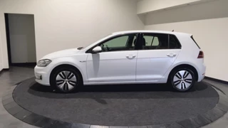 Volkswagen e-Golf | Lederen bekleding | Achteruitrijcamera |  SoH (batterijcheck) 89,7% score! - afbeelding nr 12