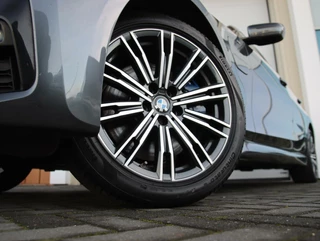 BMW 3 Serie BMW 3-serie 330e High Executive M-sport | H&K audio | Schuif/kanteldak | ACC | Dodehoekdetectie | Laser LED | Head-up display | - afbeelding nr 10