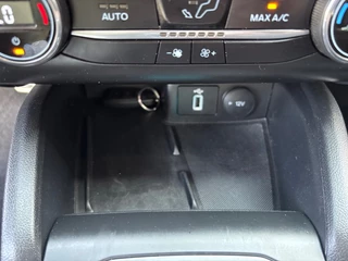 Ford Focus Ford Focus 1.0 ST-LINE 125 PK NAVI AIRCO/ECC PDC - afbeelding nr 14