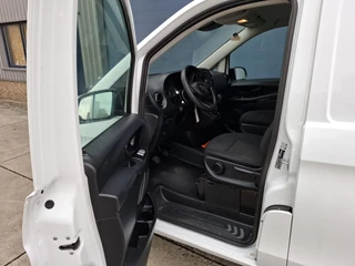 Mercedes-Benz Vito Mercedes-Benz Vito 116 CDI Lang AIRCO / CRUISE CONTROLE / NAVI / L2H1 / TREKHAAK / N.A.P - afbeelding nr 27